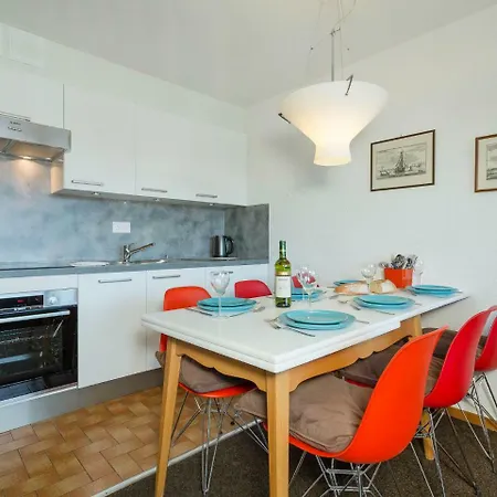 Apartment Mont-parrain/apt 2 *